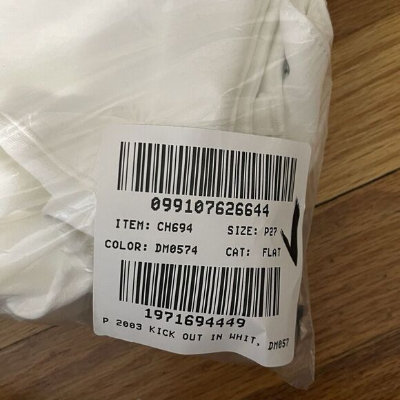 J.CREW Petite Mid-rise Kickout Jean Size 27P White NEW CH694 Casual Coastal - Picture 16 of 16